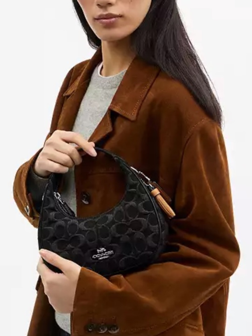 Coach Carmen Mini Crossbody Bag
In Signature Denim Black - Picture 3 of 10